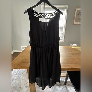 Black Sleeveless Dress